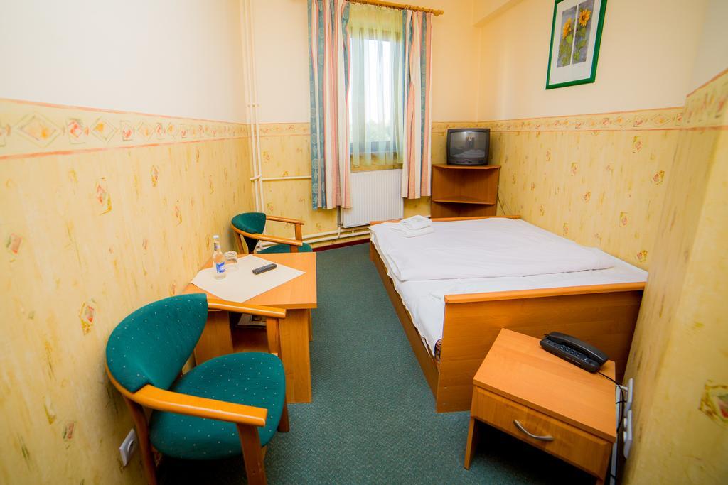 Zajazd Polonez Rzeszow Room photo